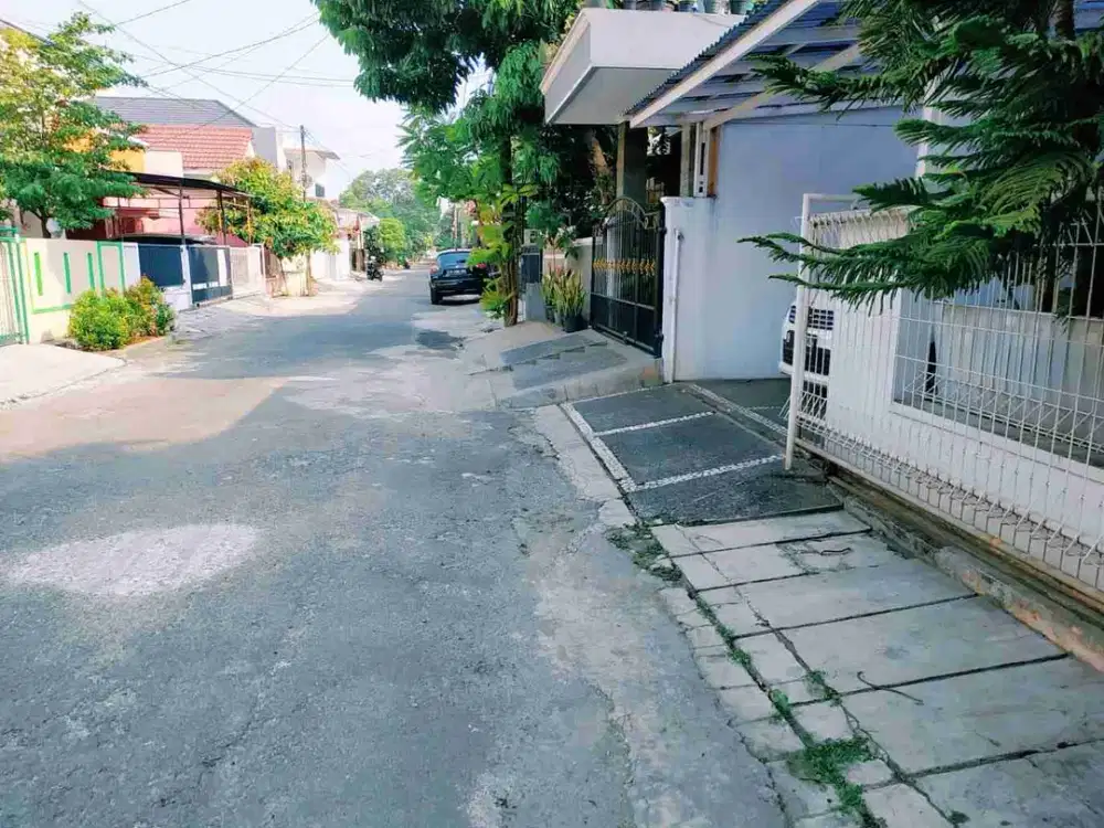 Dijual Rumah Siap Huni Di Villa Galaxy, Grand Galaxy Bekasi