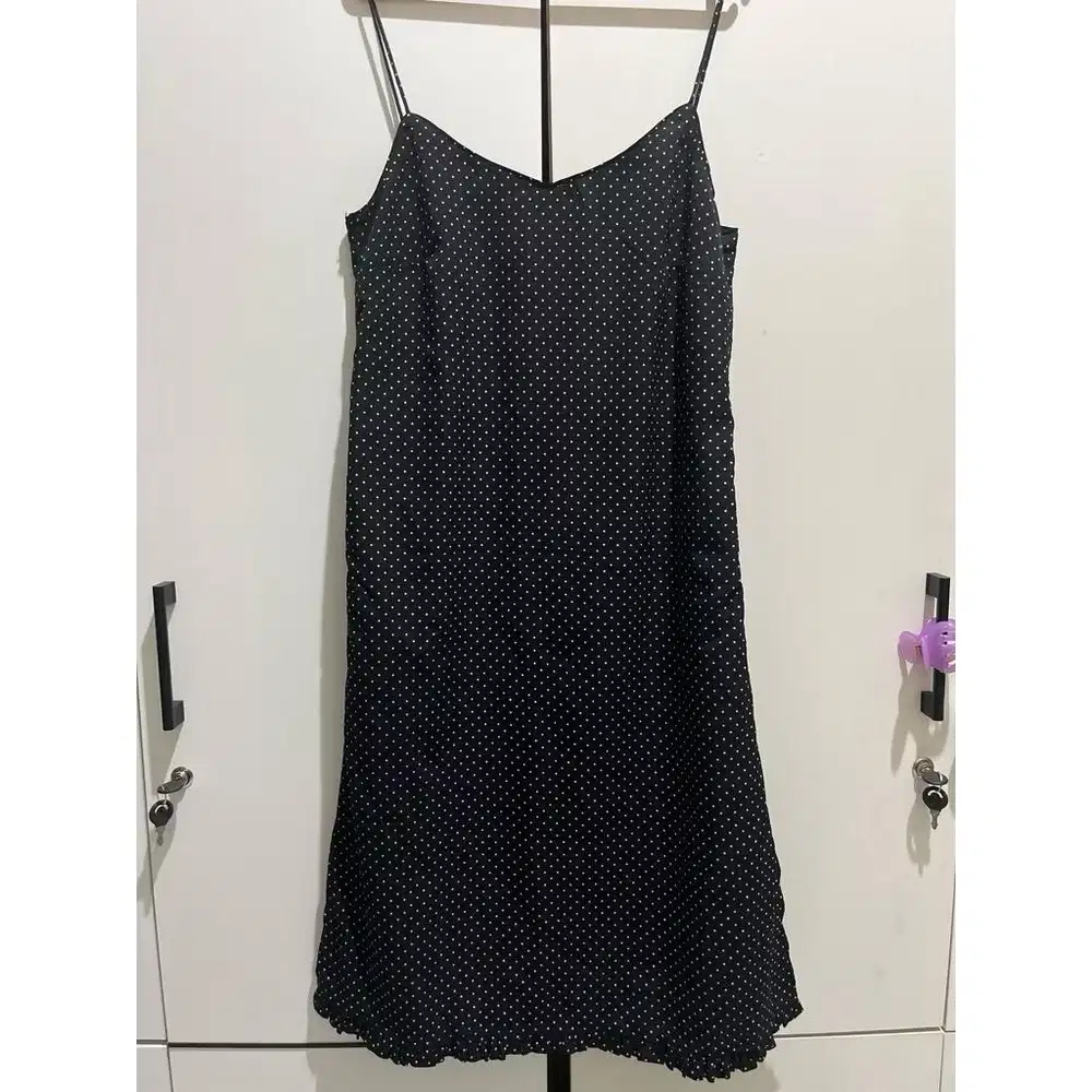 Dress polkadot brand Dazzlin