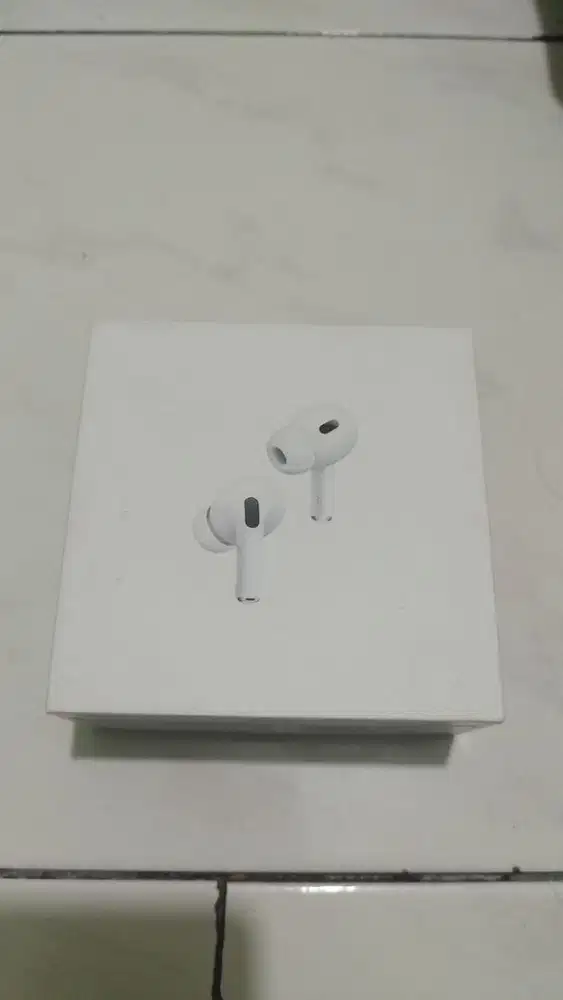 airpods pro gen 2 lightning with magsafe