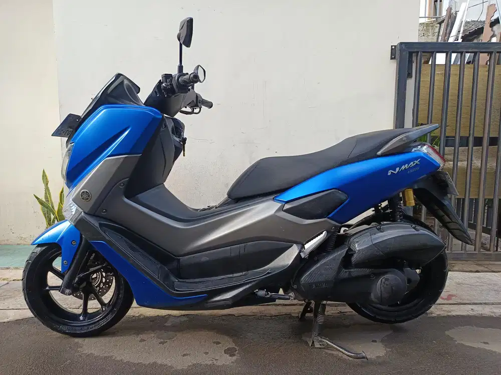 For sale nmax old non abs 2018 lengkap bagus