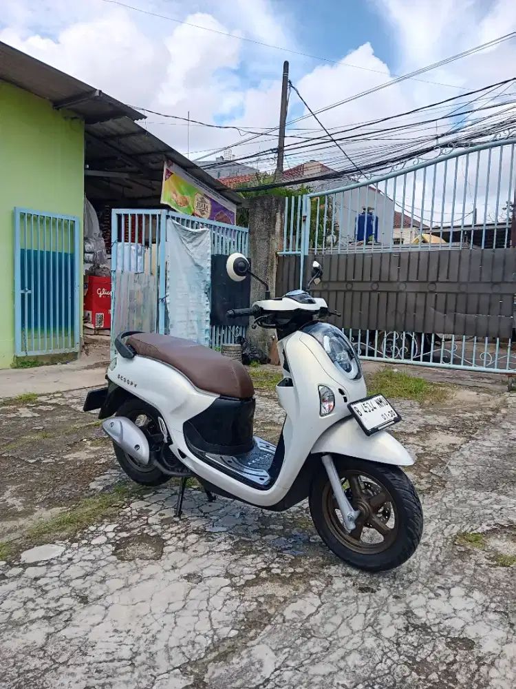 SECOND .. HONDA SCOOPY new