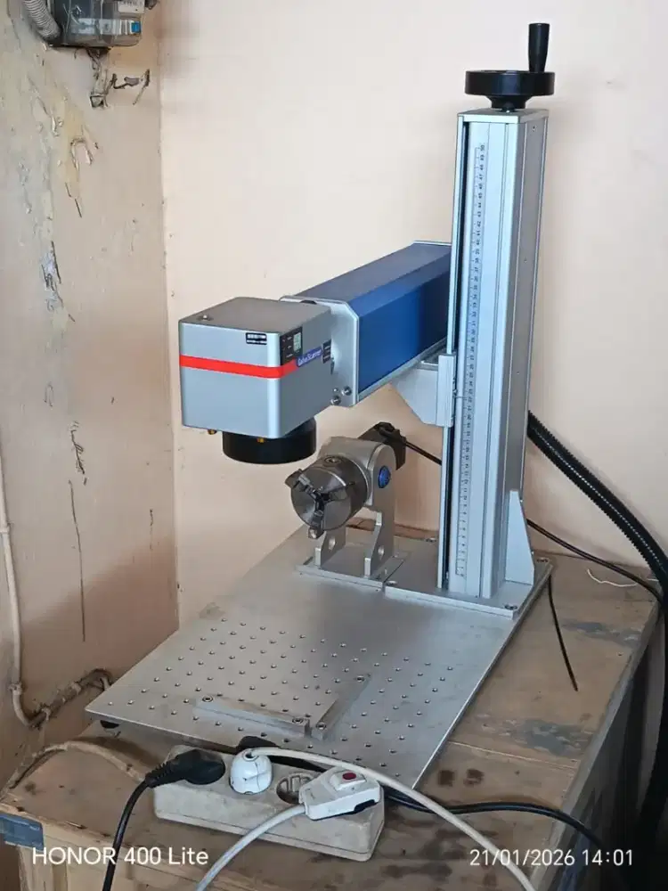 Mesin Co2 dan gravir serta print uv