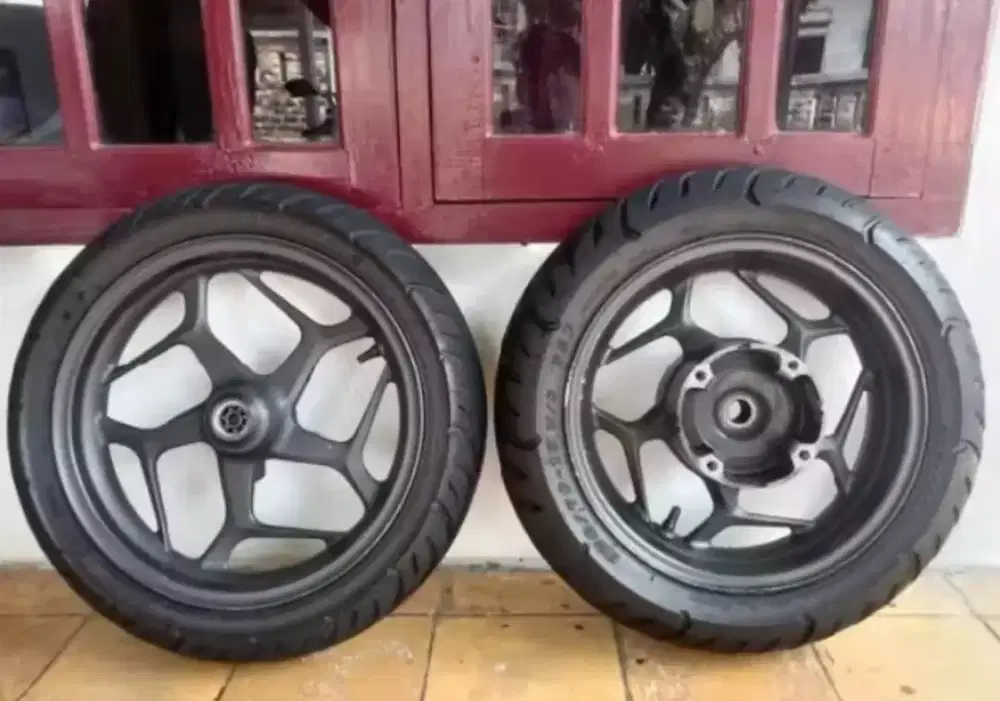 Urgent vleg pcx 160 original