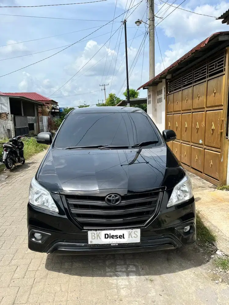 Toyota Kijang Innova 2006 Istimewa