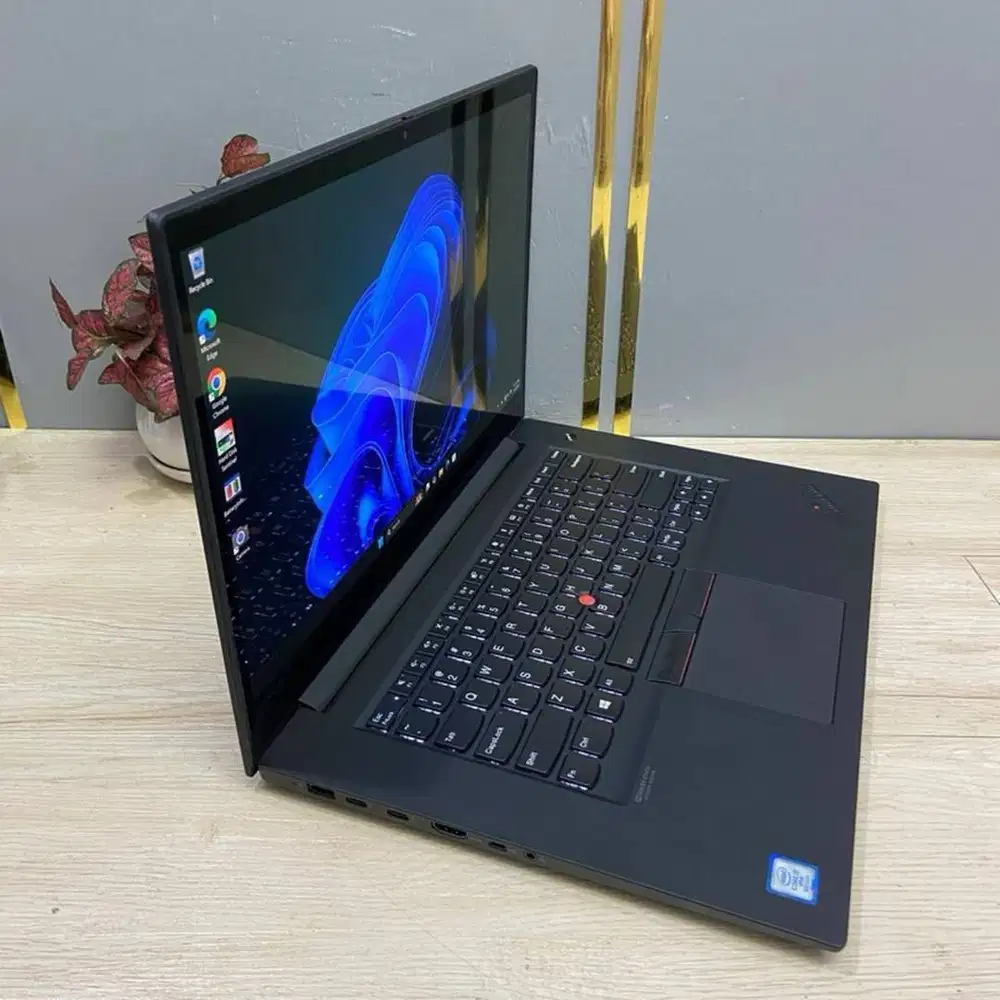 LAPTOP LENOVO THINKPAD P1 G3 i7 GEN10 VGA 4GB LAYAR TOUCHSCREEN DL-ETM
