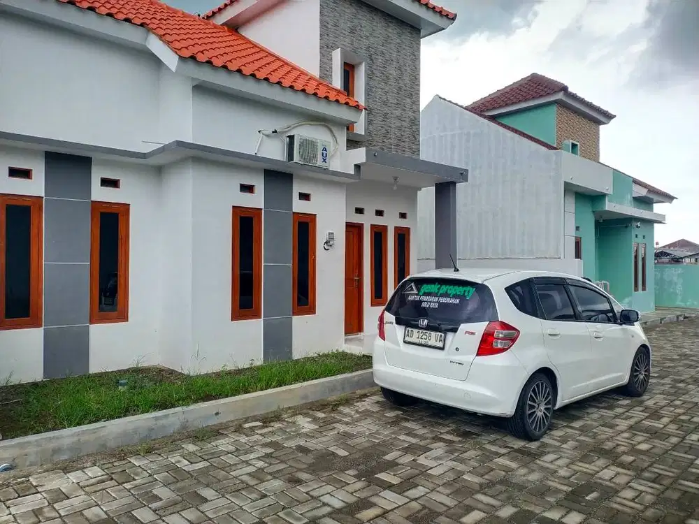 Minimalis Cluster Harga murah. Barat Luwes Kartasura. Bs KPR & Cash