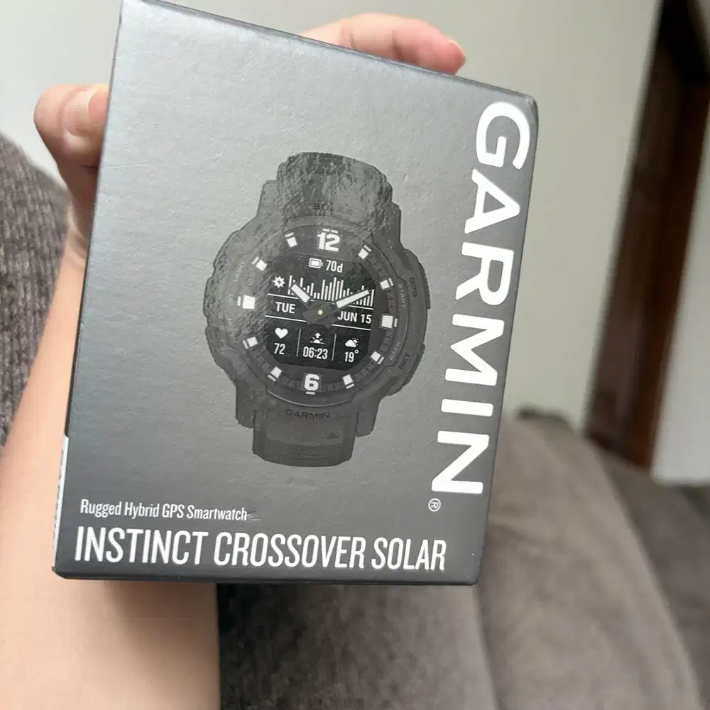 Garmin instinct crossover solar