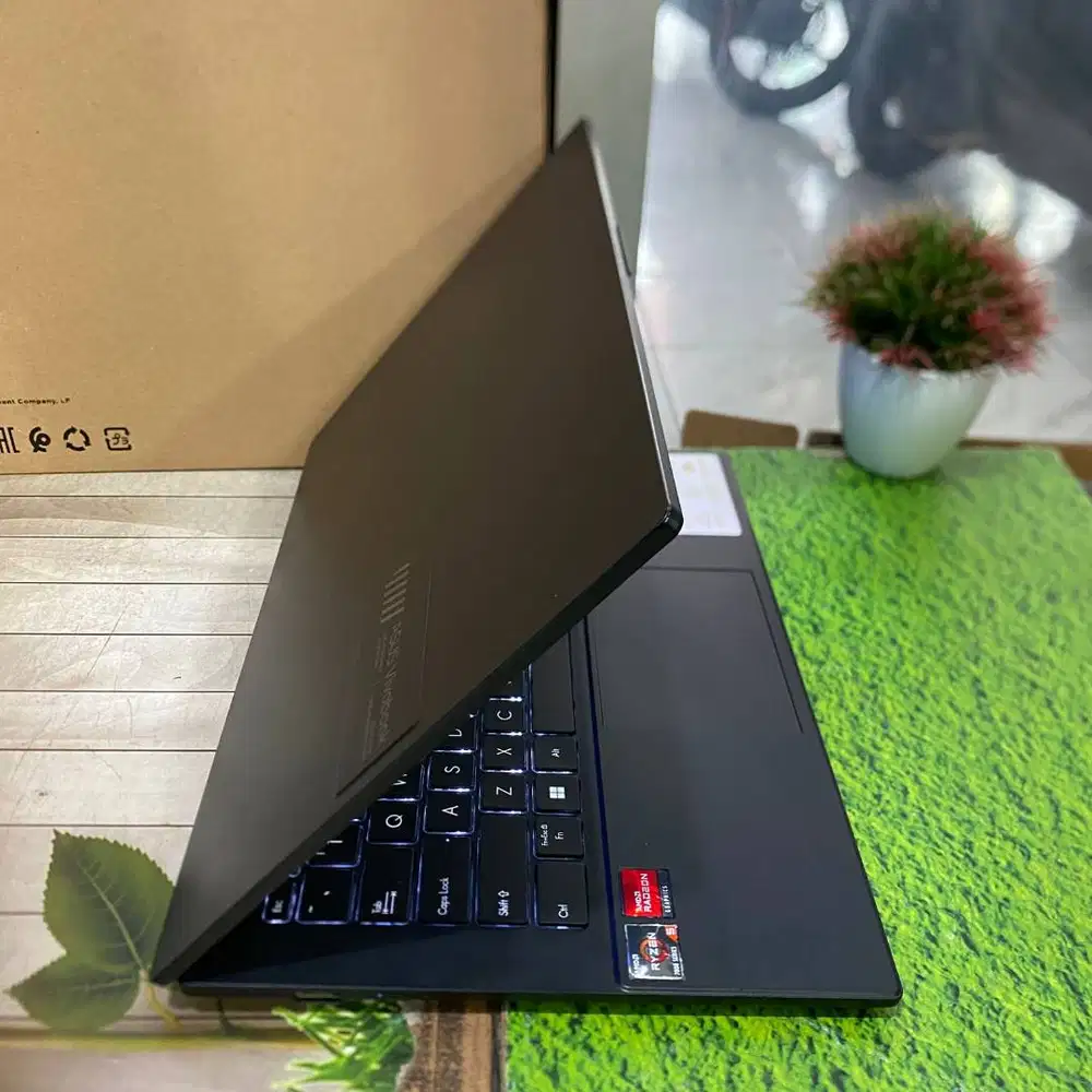 Asus Vivobook E1404FA Ryzen 5-7520U RAM 8GB SSD 512GB 14IPS Win11