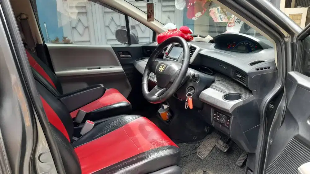 Jual Honda Freed Pemakaian Pribadi