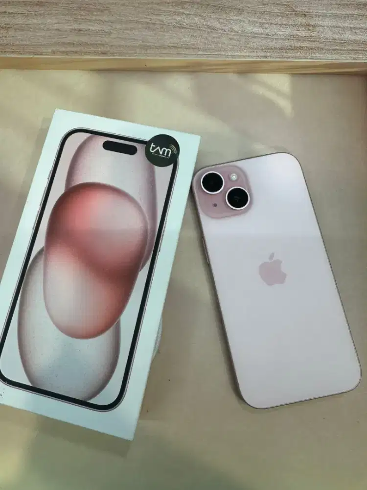 iPhone 15 256GB Pink Ex iBox BH 87% lengkap