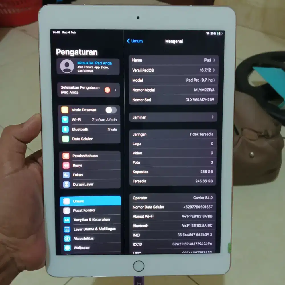 iPad pro 9.7 inc 2016 256GB seluler + wifi