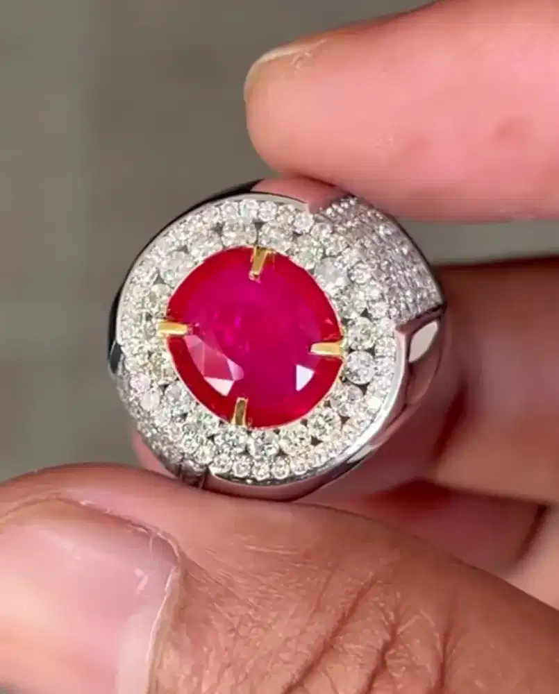 Ruby Burma Mogok Ring Emas Berlian