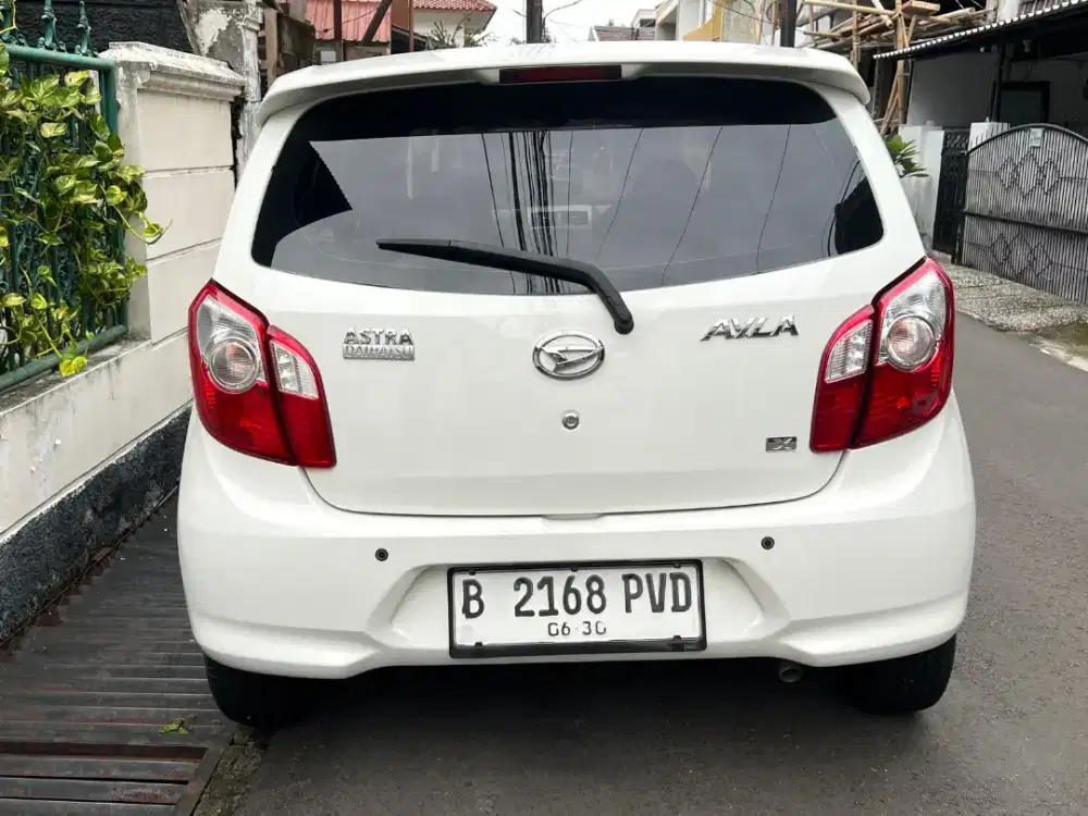 Toyota avanza G matic 2011 istimewa