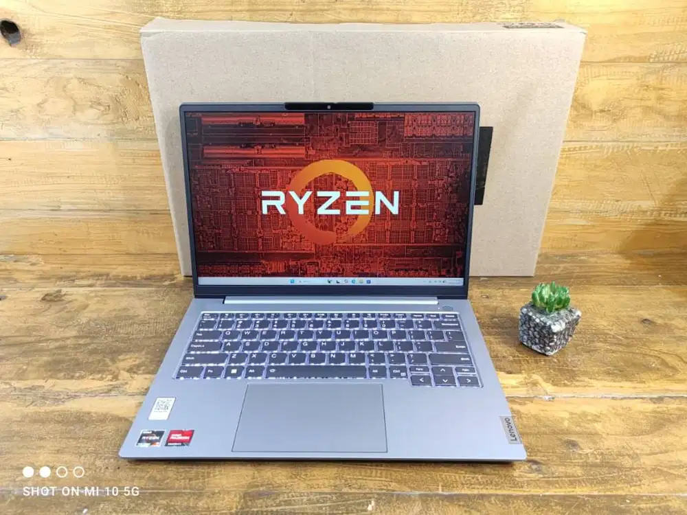 LENOVO THINKBOOK 14 G6 RYZEN 7-7730U 16GB/256GB TOUCH WUXGA FULLSET