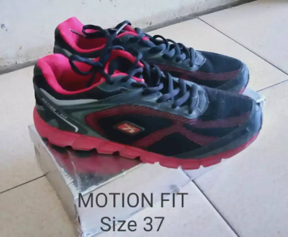 Sneakers buat Cewek bisa Unisex