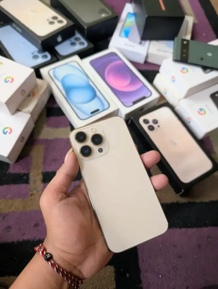 iPhone 13 Pro 128Gb Gold free tws