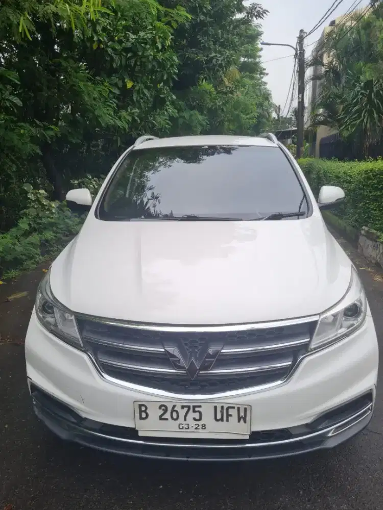 WULING CORTEZ 1.8 C AMT