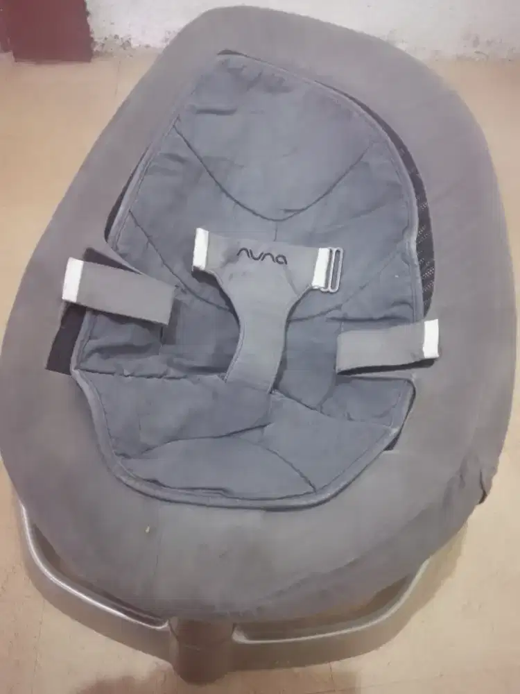 Bouncer Nuna Leaf / Ayunan Bayi