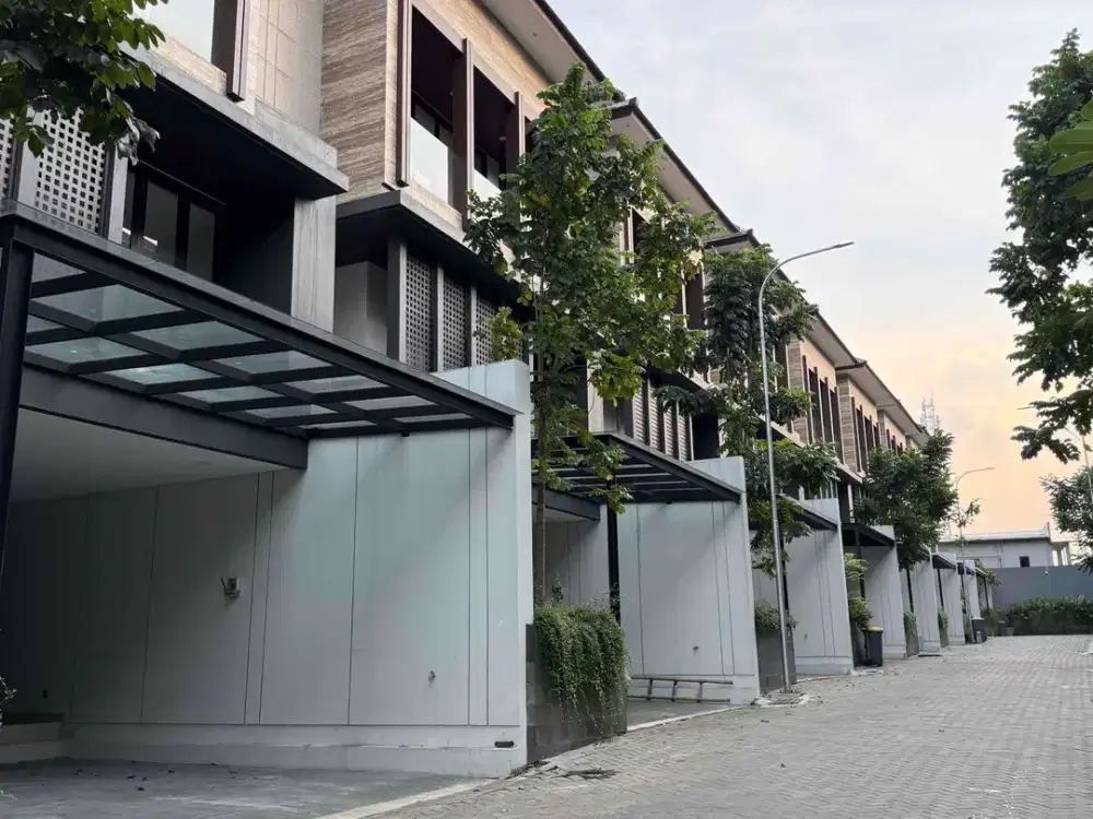 Rumah 3 Lantai Siap Huni Termewah di Area Premium Andara Cilandak Jakarta Selatan.
