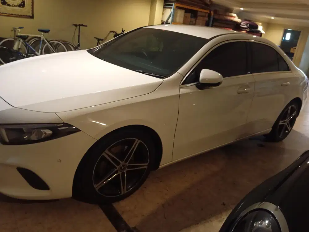 Mercedes-Benz A200 2019 Bensin