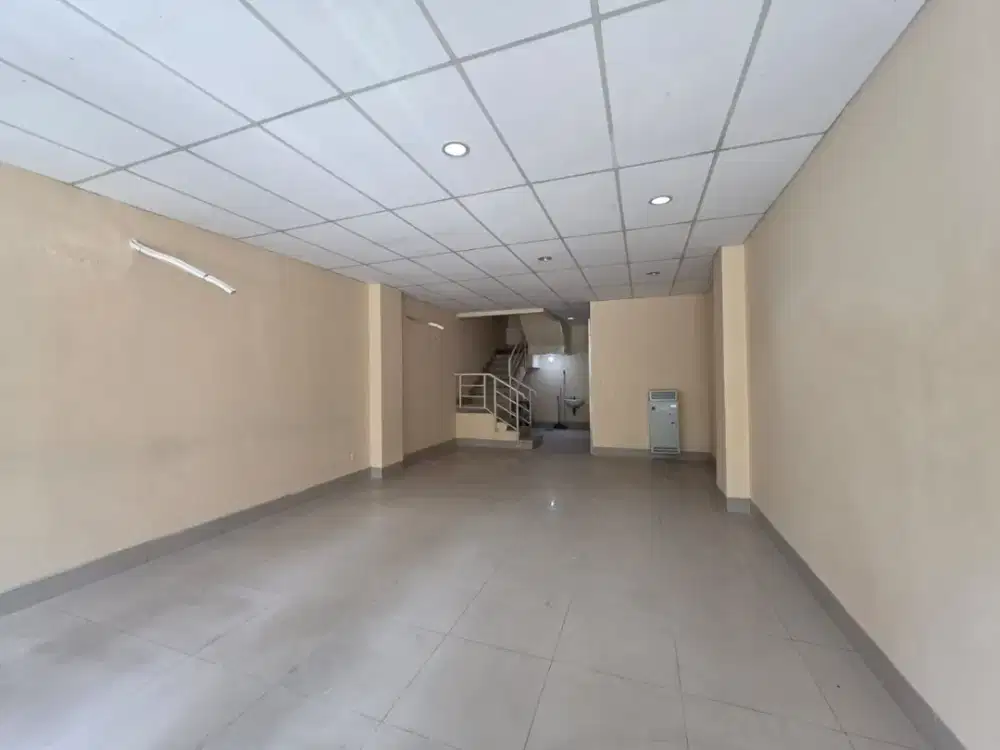 Sewa ruko 5 lantai  Business Park Kebon Jeruk Jakarta Barat