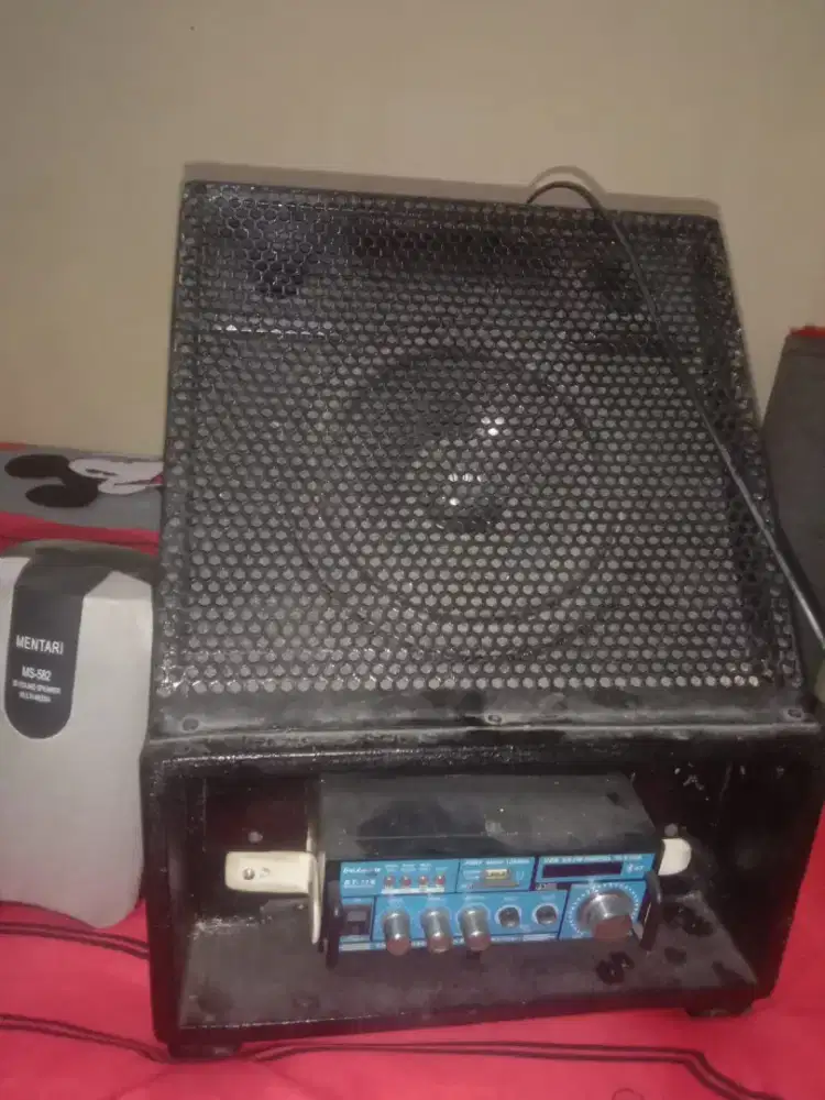 Dijual cepat speaker rakitan bluetooth mobil