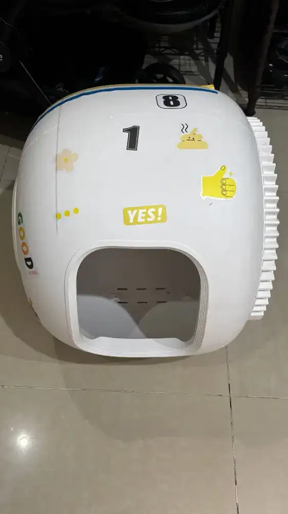 PETKIT Pura Max Self-Cleaning Cat Litter Box.