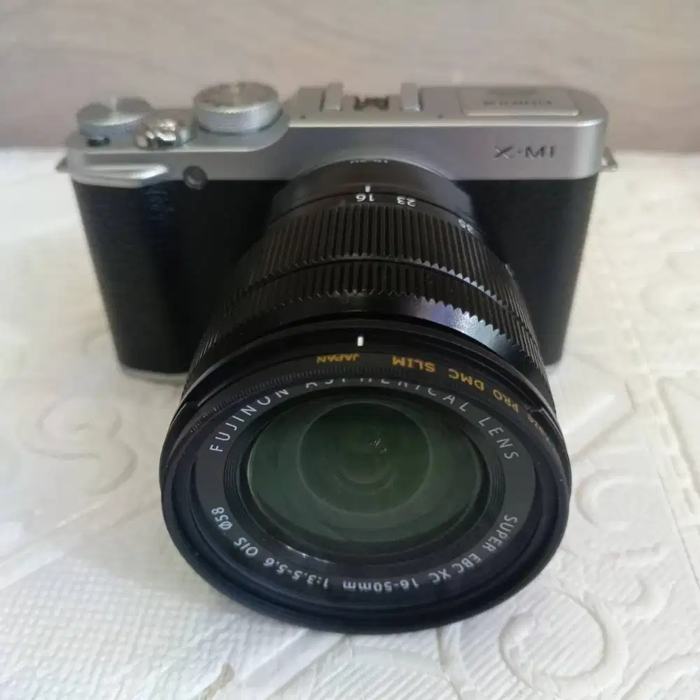 Kamera Mirrorless Fujifilm X-M1