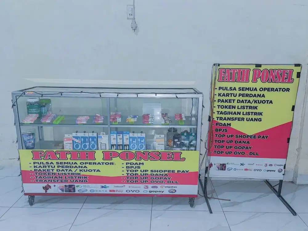 Dijual Murah Stelling Kaca Untuk Usaha Voucher/Pulsa