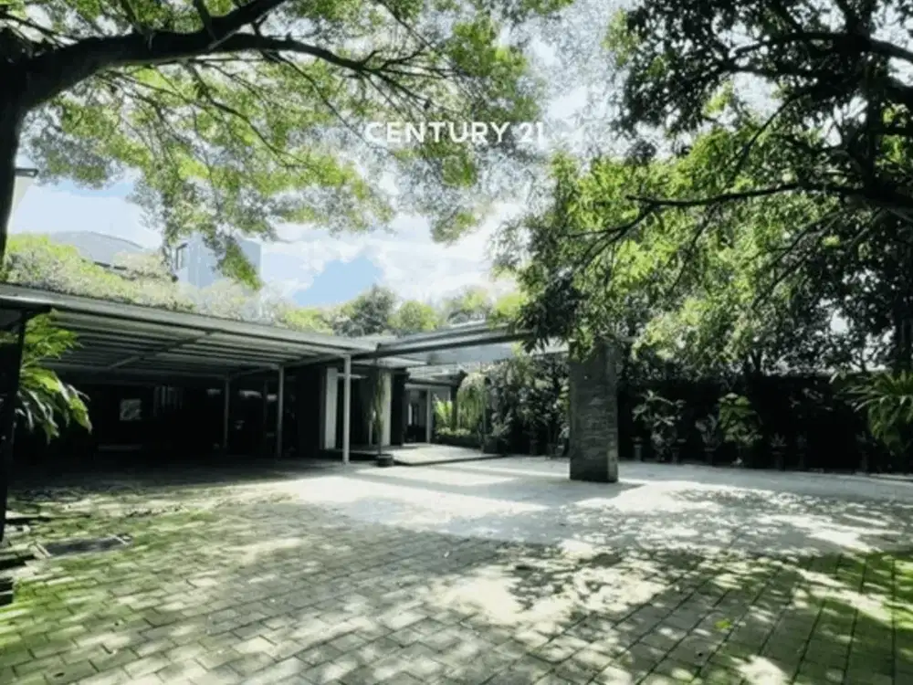 Rumah asri dengan tanah luas, di Bintaro Jaya sektor 5