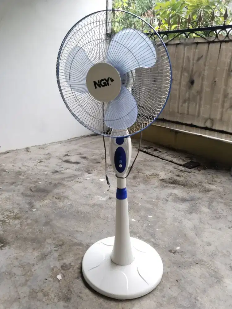 Dijual Kipas Bekas Rusak