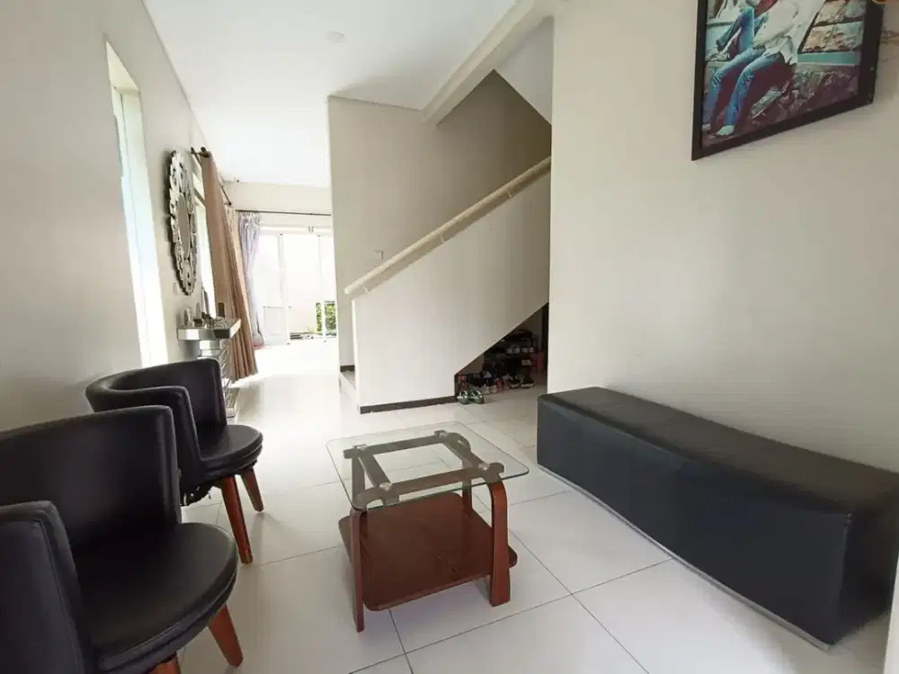 Rumah di Kota Baru Parahyangan, Jl. Purbasekar Kulon