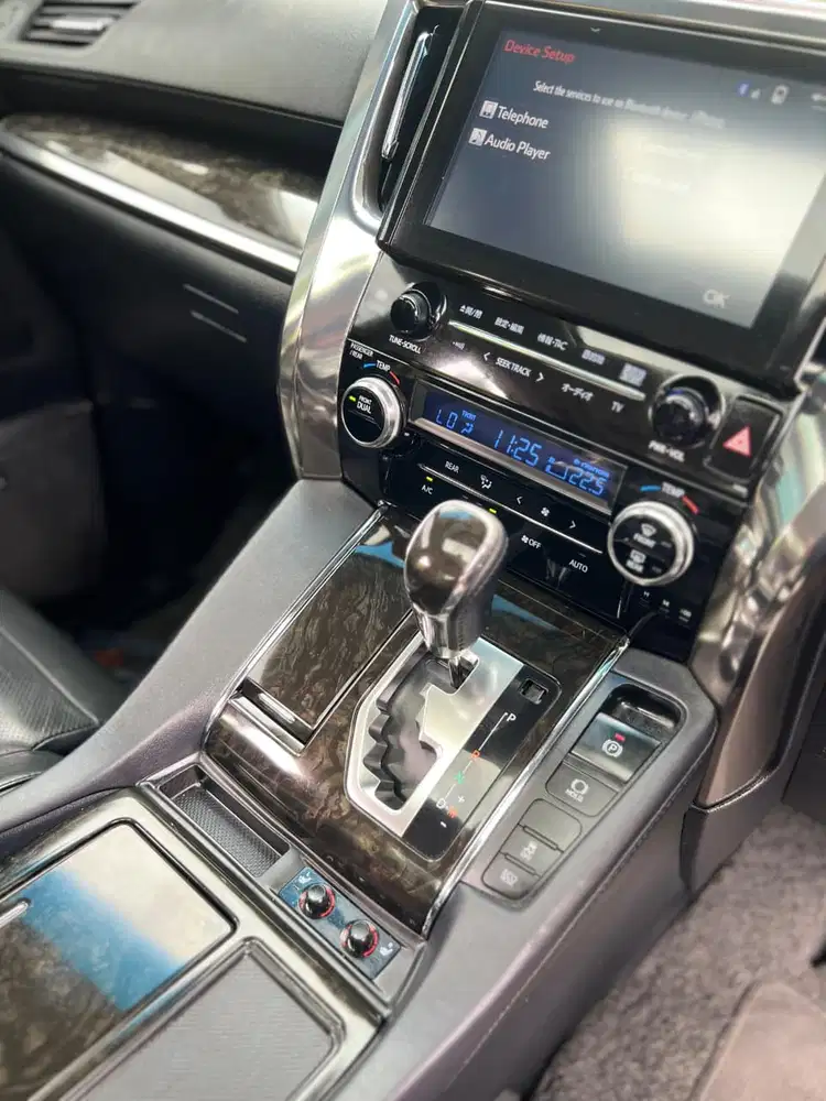 Toyota Alphard 2016 Bensin