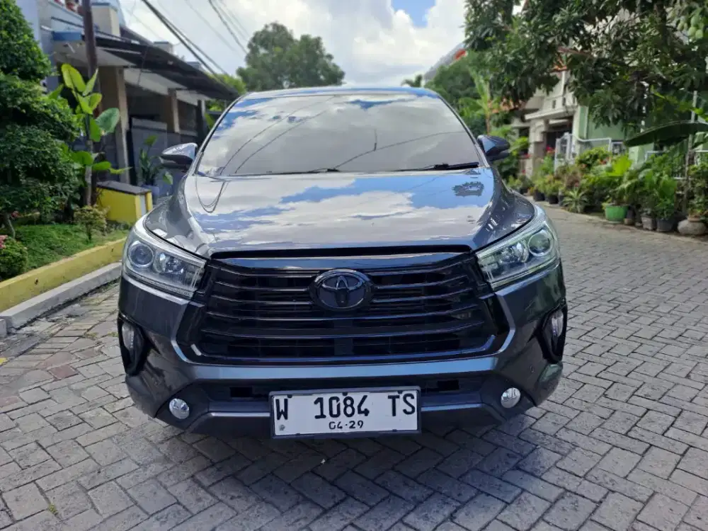 TOYOTA INNOVA 2.4 V Matic 2019