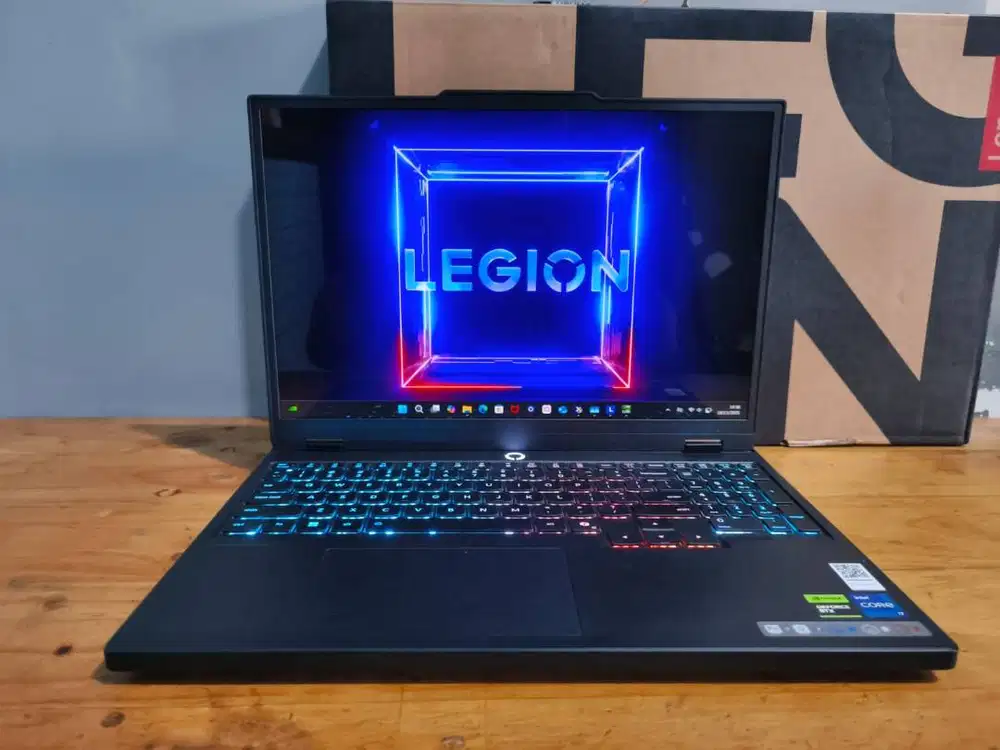 Legion 5 15IRX10 i7-14700HX 24/512GB RTX 5060 8GB WQXGA OLED Garansi