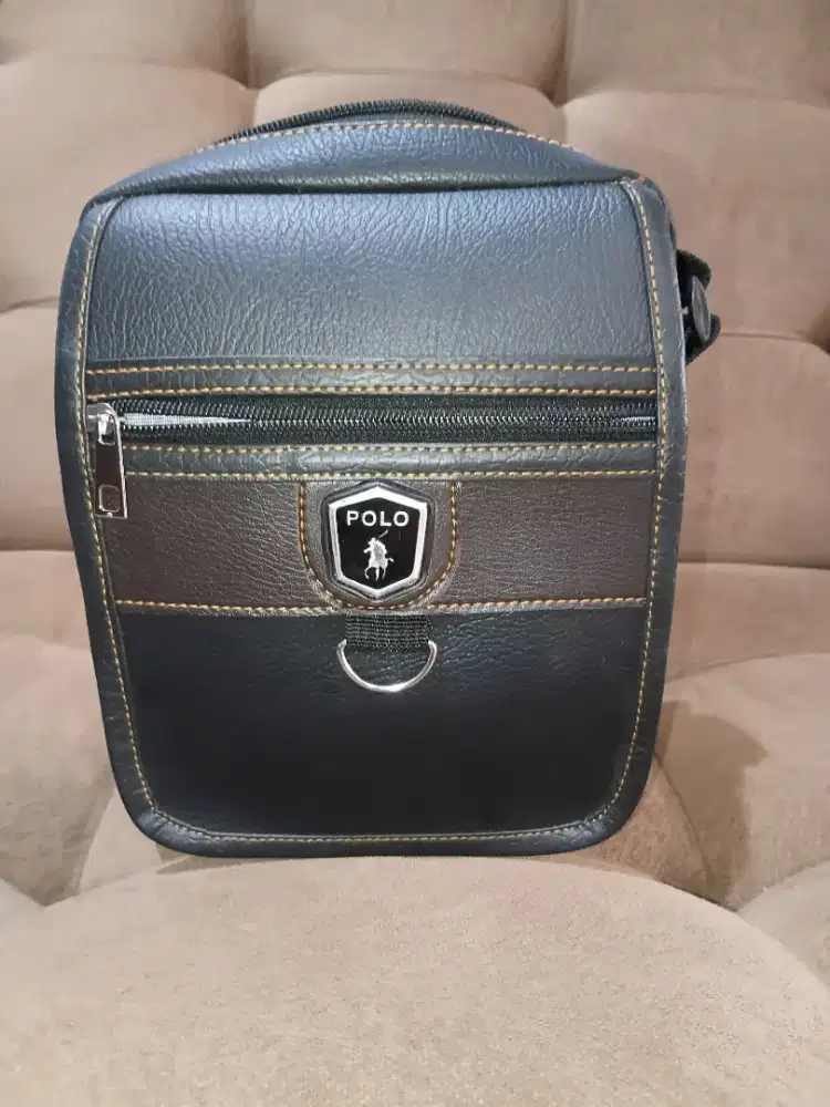 Tas Selempang Bahan Jok Mobil