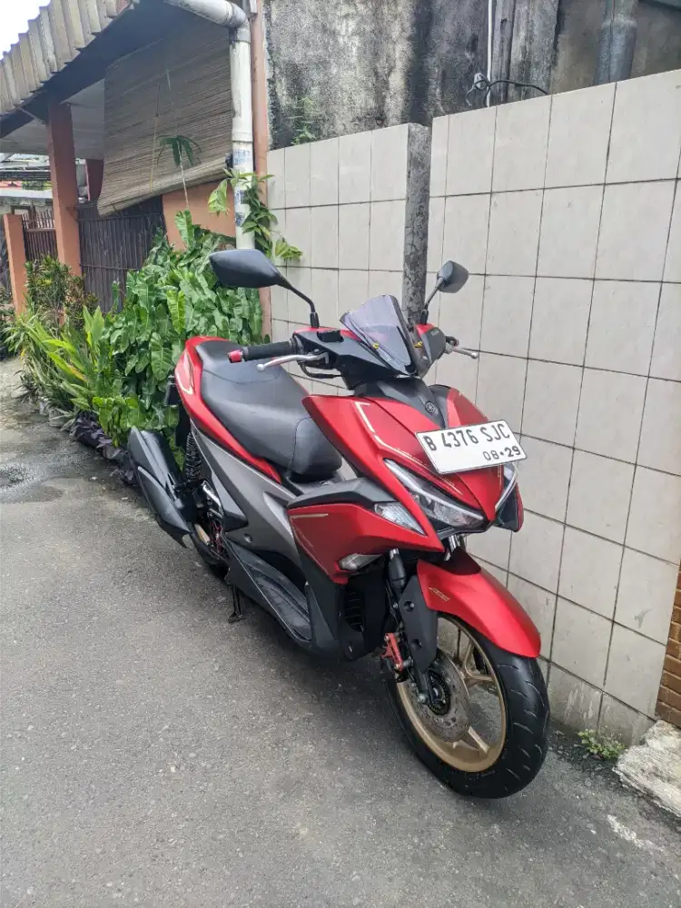 Bissmillah dijual motor Yamaha aerox ABS 2019 istimewa