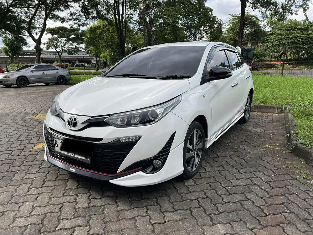 Toyota Yaris S TRD AT 2020 Putih 7 Airbag