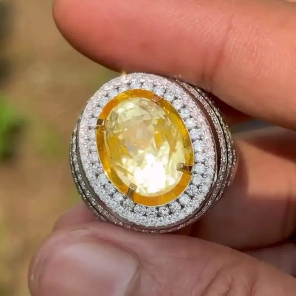 Yellow Sapphire Ring Emas Berlian