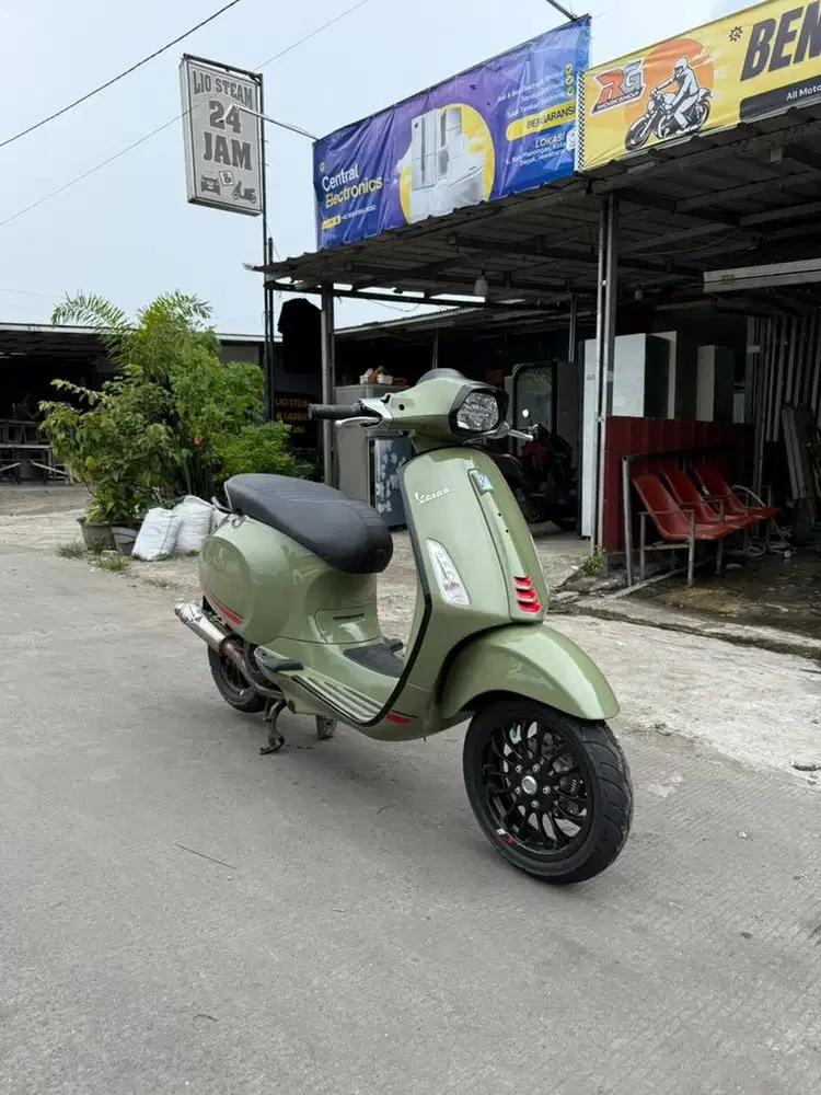 Vespa Sprint S 2024