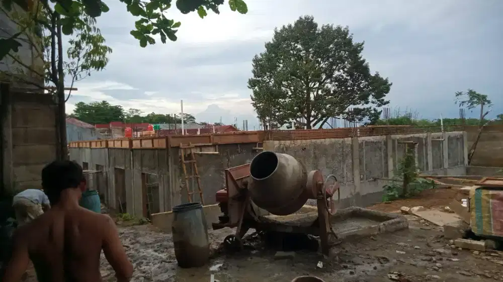 Jasa tukang bangunan borongan atau harian