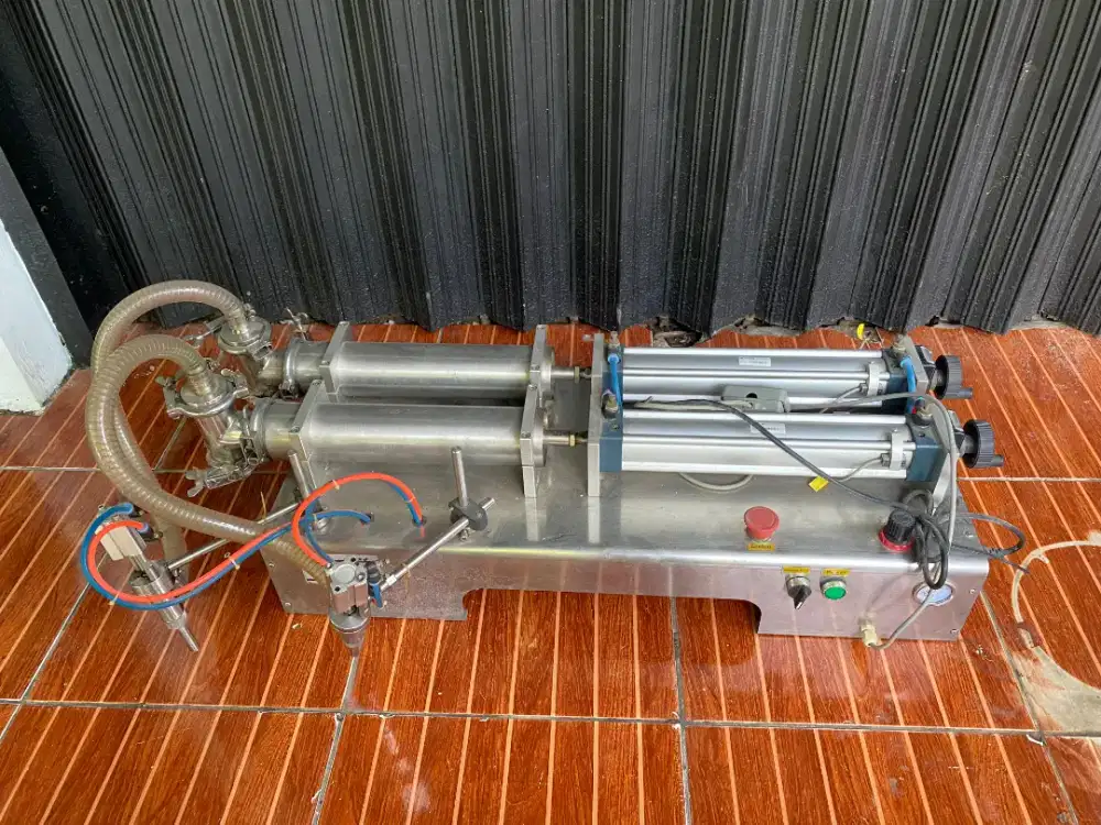 Semi automatic filling machine model lpf 1000td