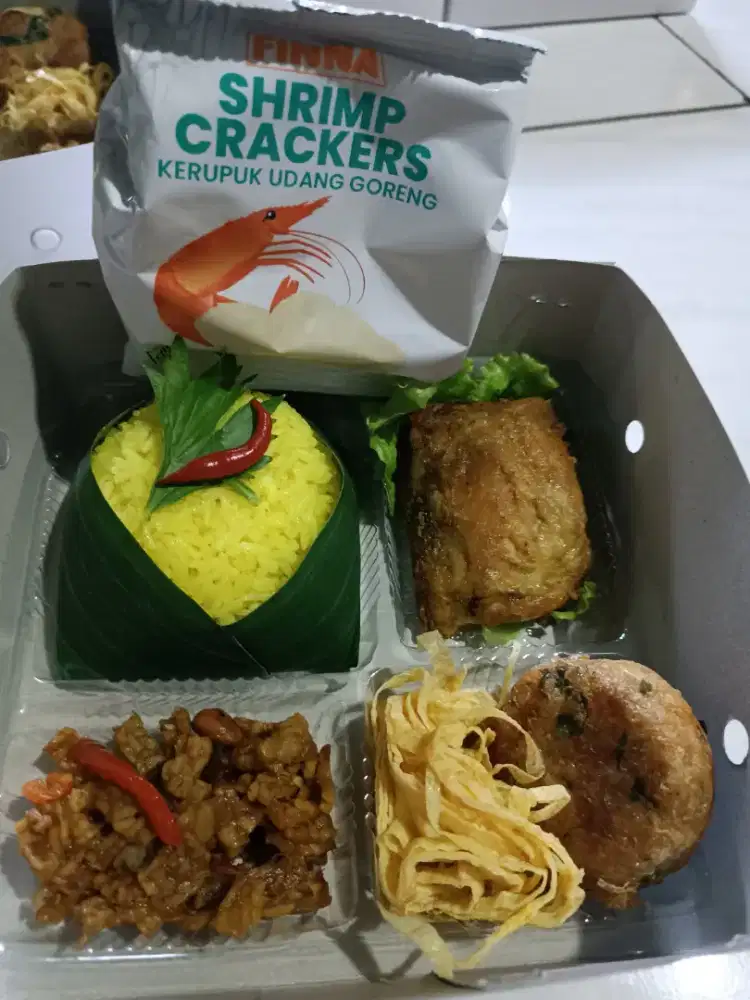 NASI BOX NASI KUNING