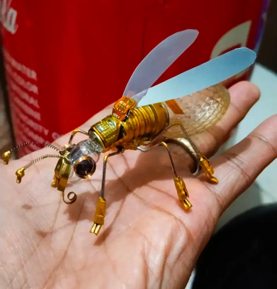 Decor hiasan robot tintoys steampunk insect lawas sepeda jam vintage