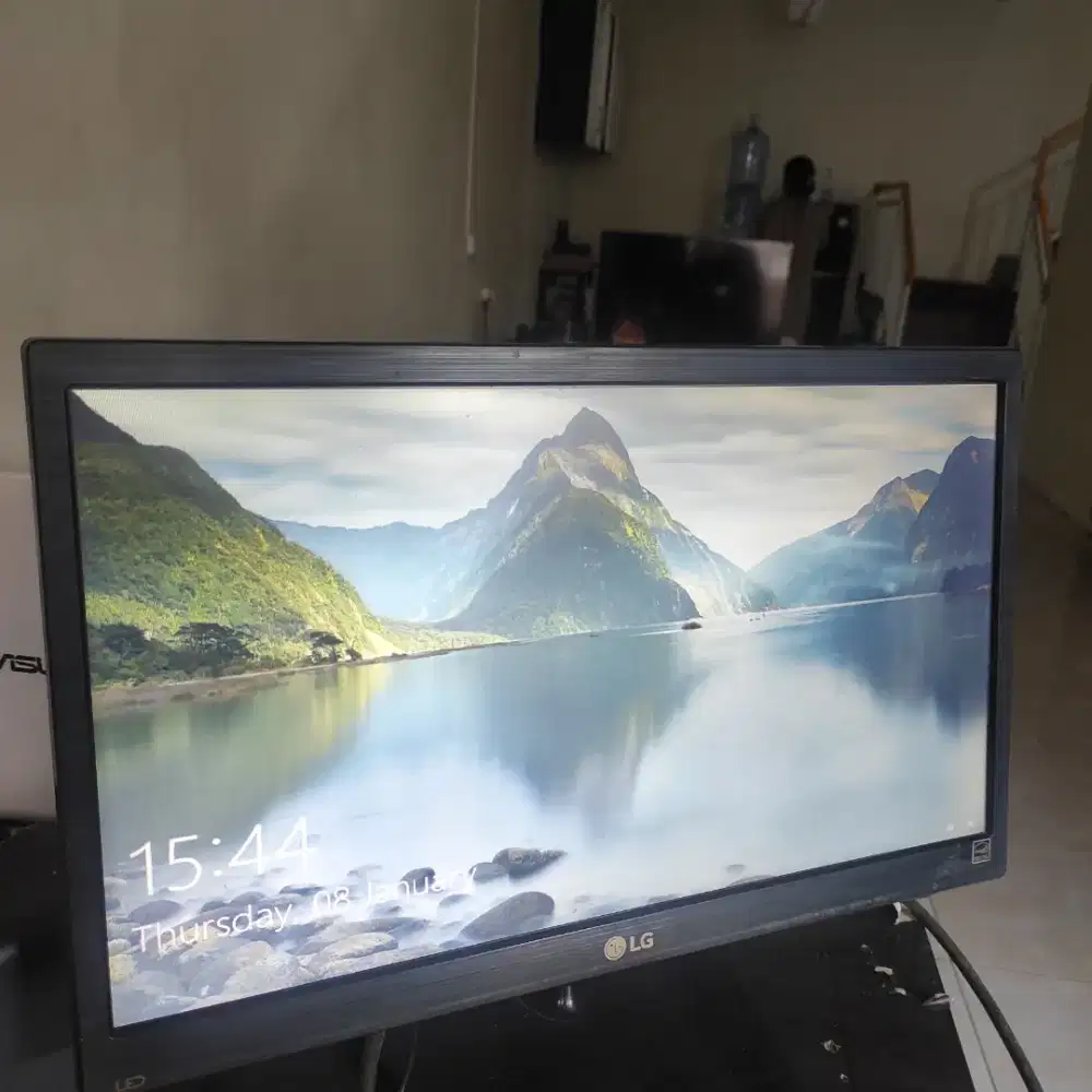 Monitor LED LG VGA 20 Inch