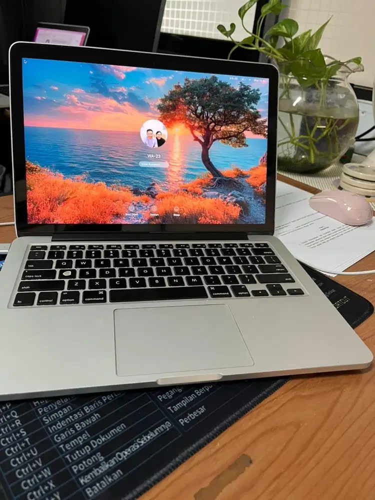 Macbook pro 13 early 2015 retina ex prempuan 90% l