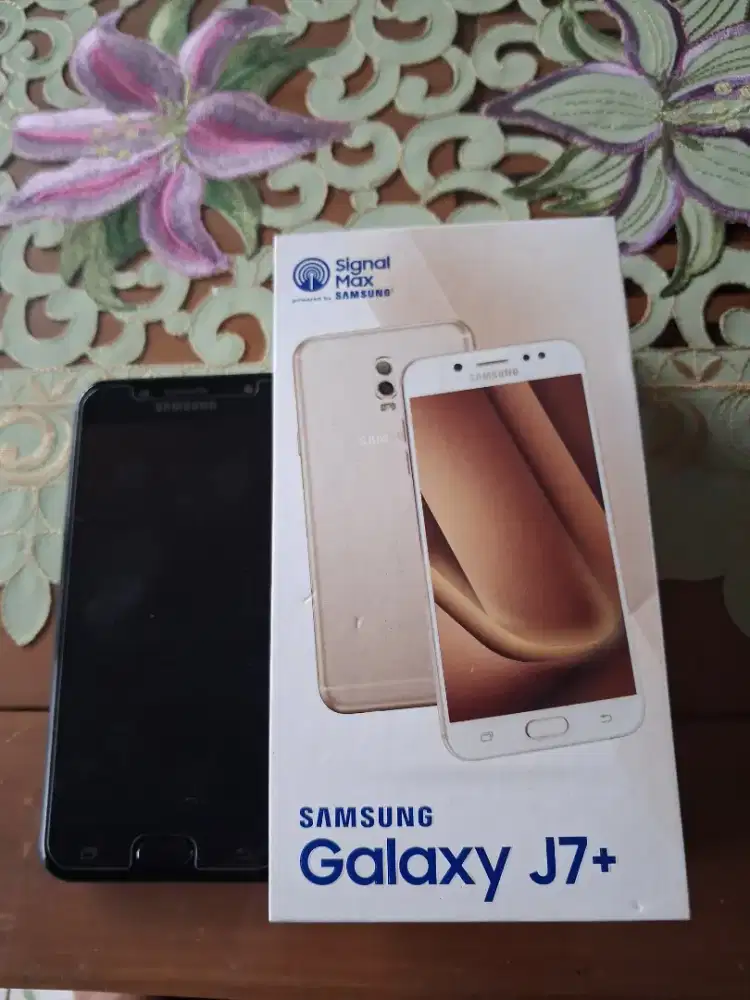 Dijual samsung galaxy J7+