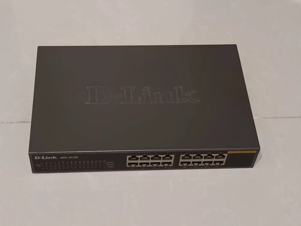 D-Link 1016D 16 port