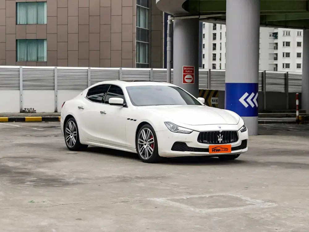 Maserati Ghibli 3.0 S V6 2014 pemakaian 2015 putih matic