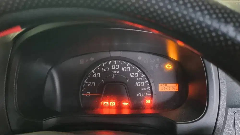 Dijual Cepat Ayla 2016